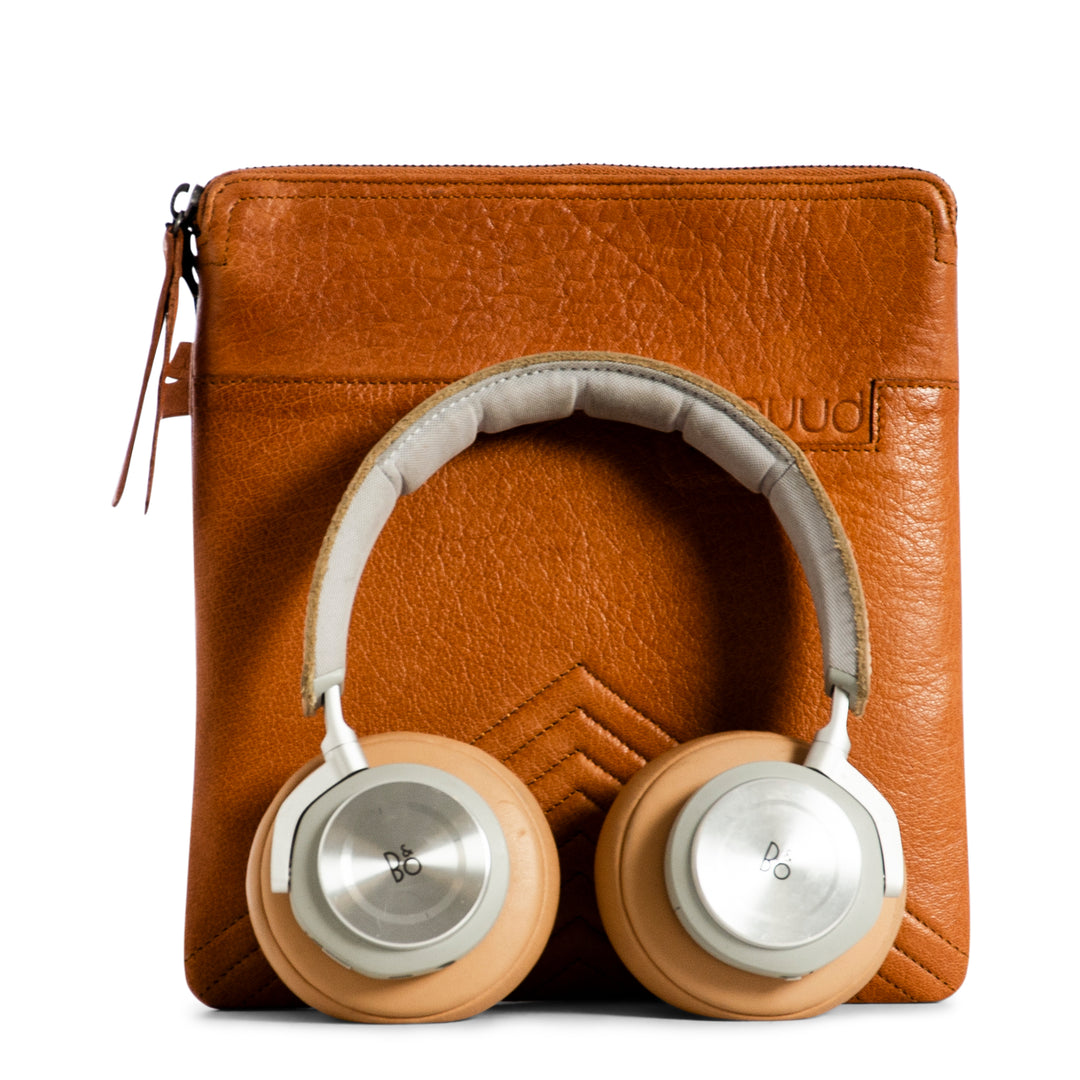 b&o beoplay p2 / 純正オプションレザーケース Bluetooth Beoplay P2 - Personal, Portable Bluetooth Speaker | B&O