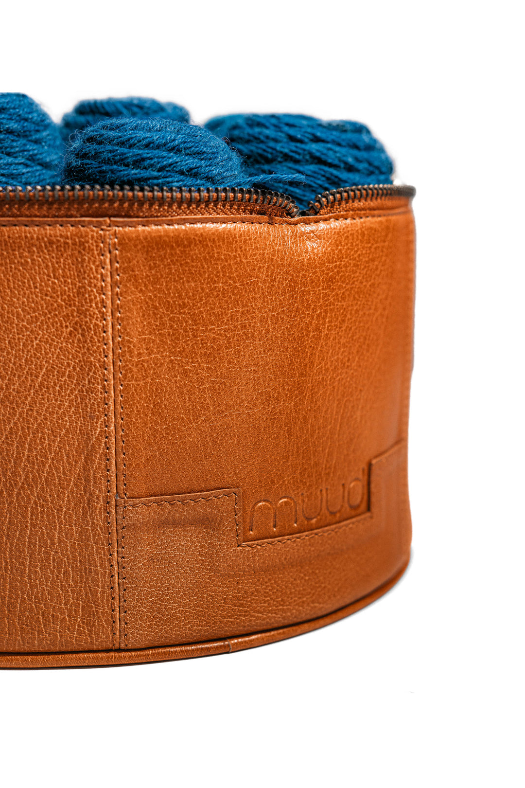 Bturn Knitting Bag | Elegant Leather Bag for Knitting | muud