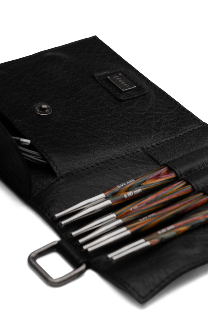 Carita B Page | Detachable Leather Case | muud – Muudstore Carita B Page | Detachable Leather Case | muud – Muudstore