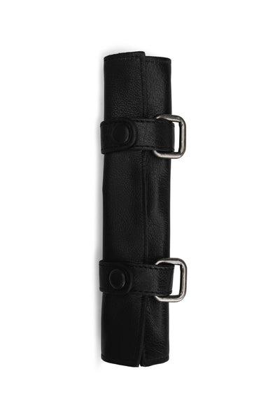 muud Carita E Page Needle Case Black