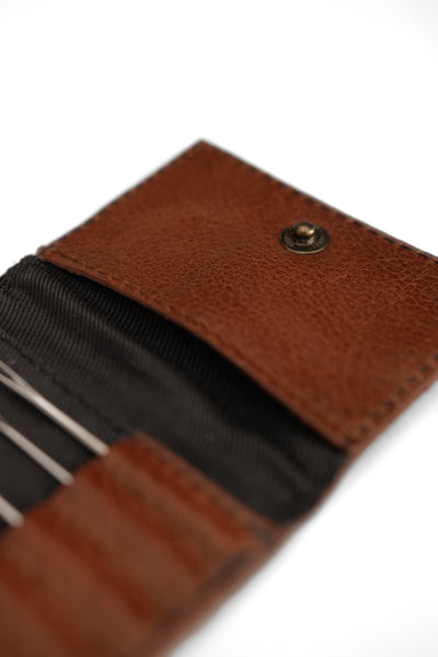 muud Carla Needle Case Knit Rich Brown