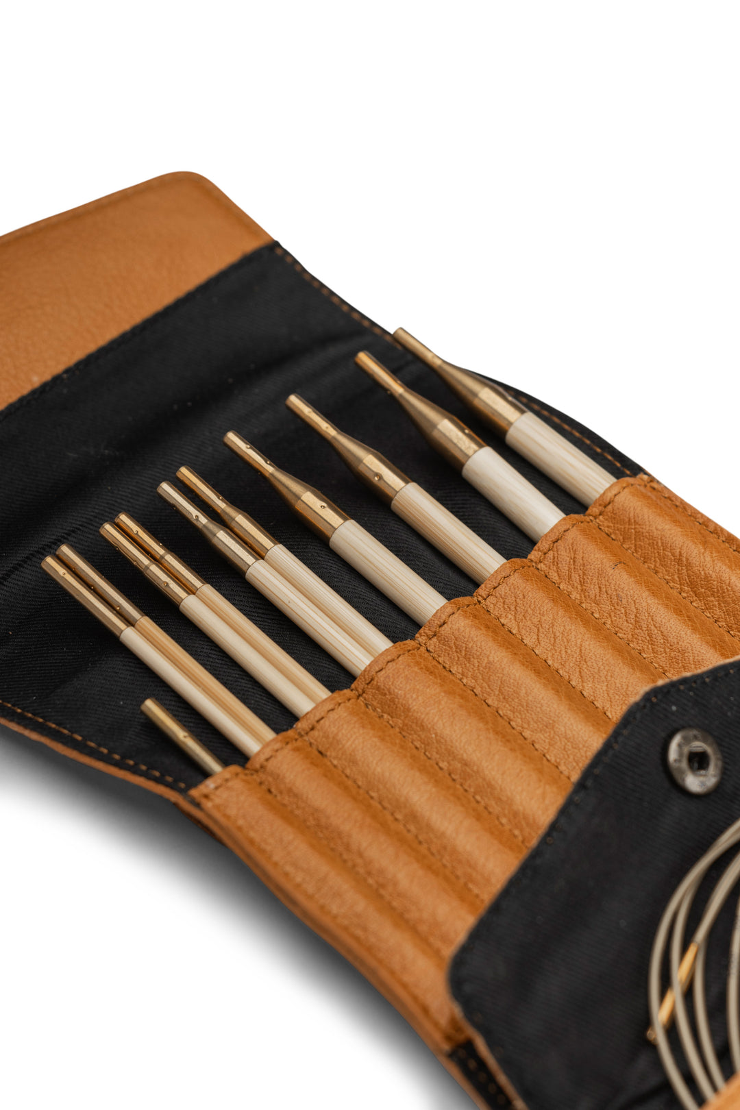 Civ Case | Beautiful and Foldable Leather Case | muud – Muudstore