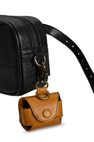 muud Cosma Belt Bag Pet Black