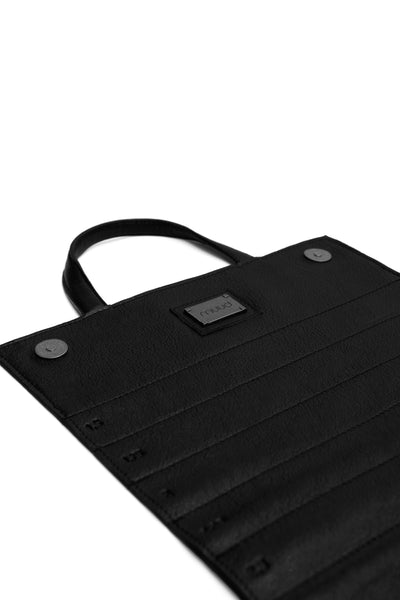 muud Gloss Needle Case Black