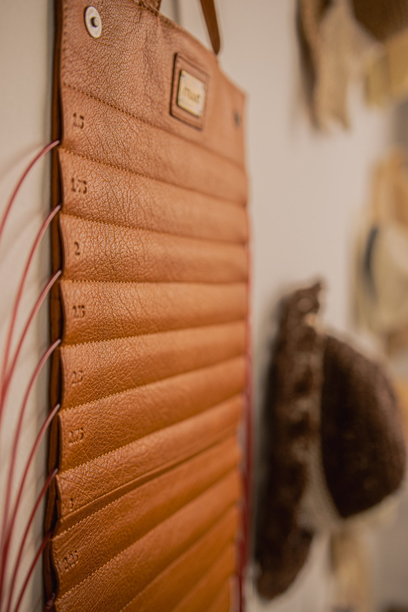 muud Gloss Needle Case Whisky
