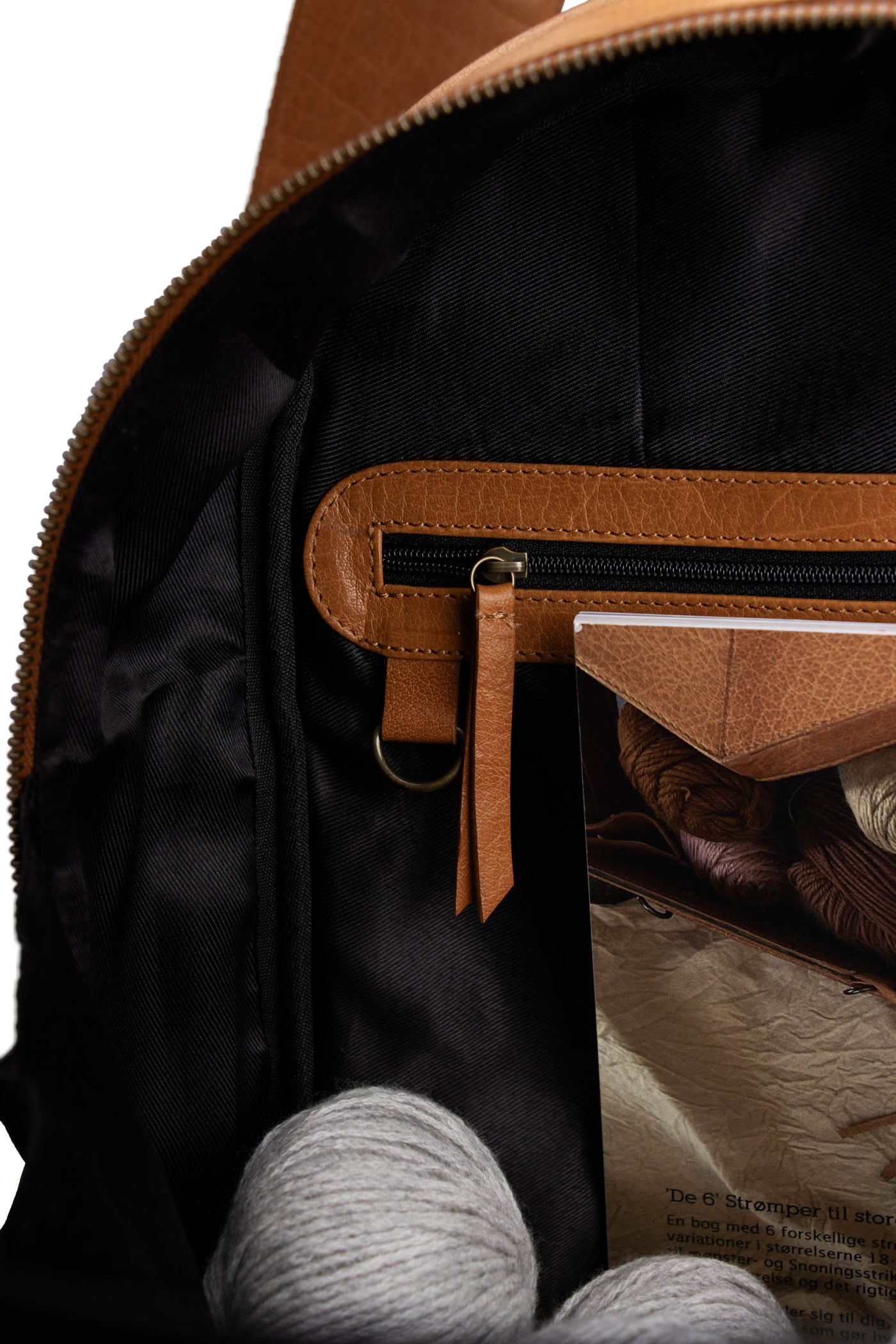 muud Gwen Sling Bag Pre-news Whisky