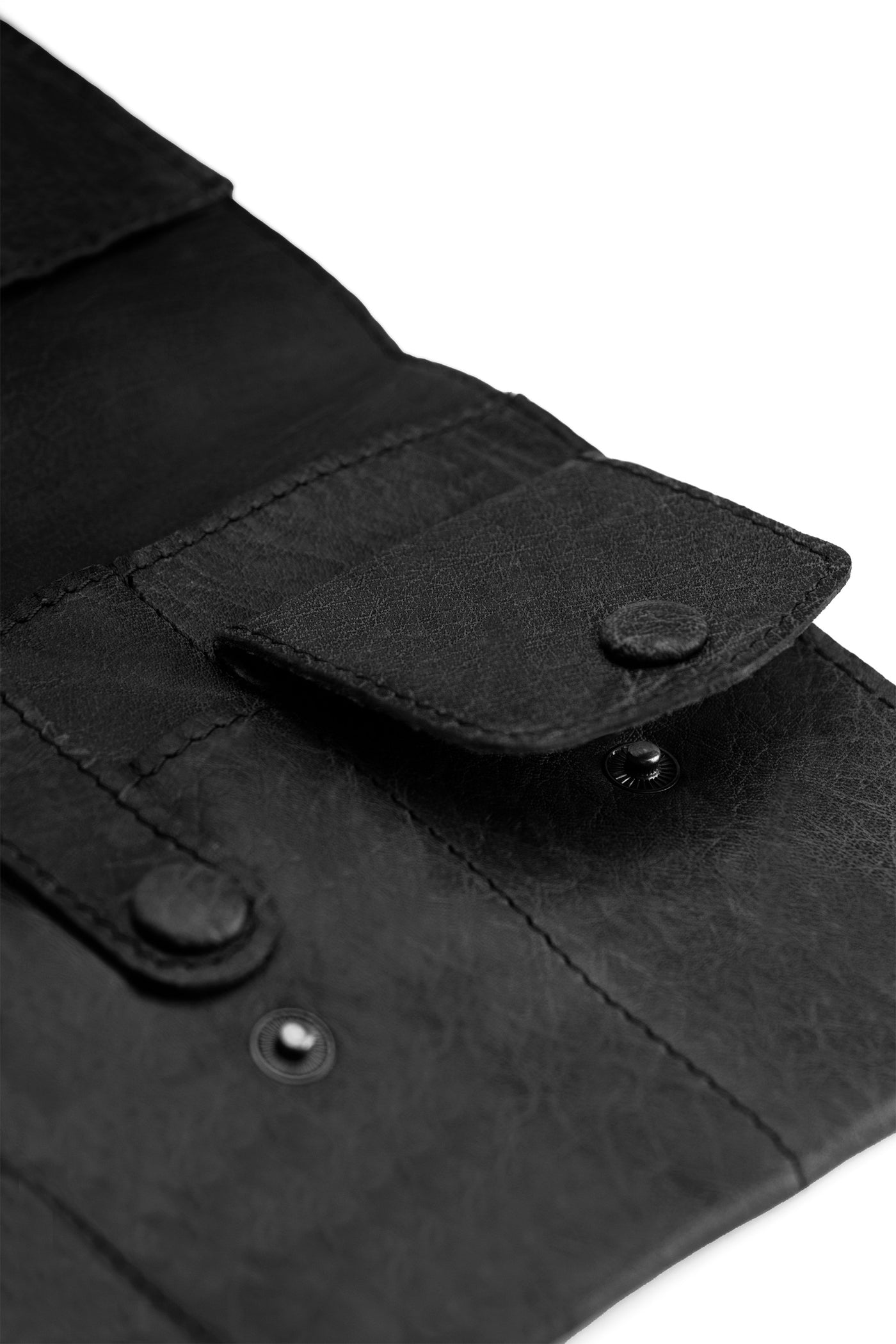 muud Hepburn Organiser Needle Case Black