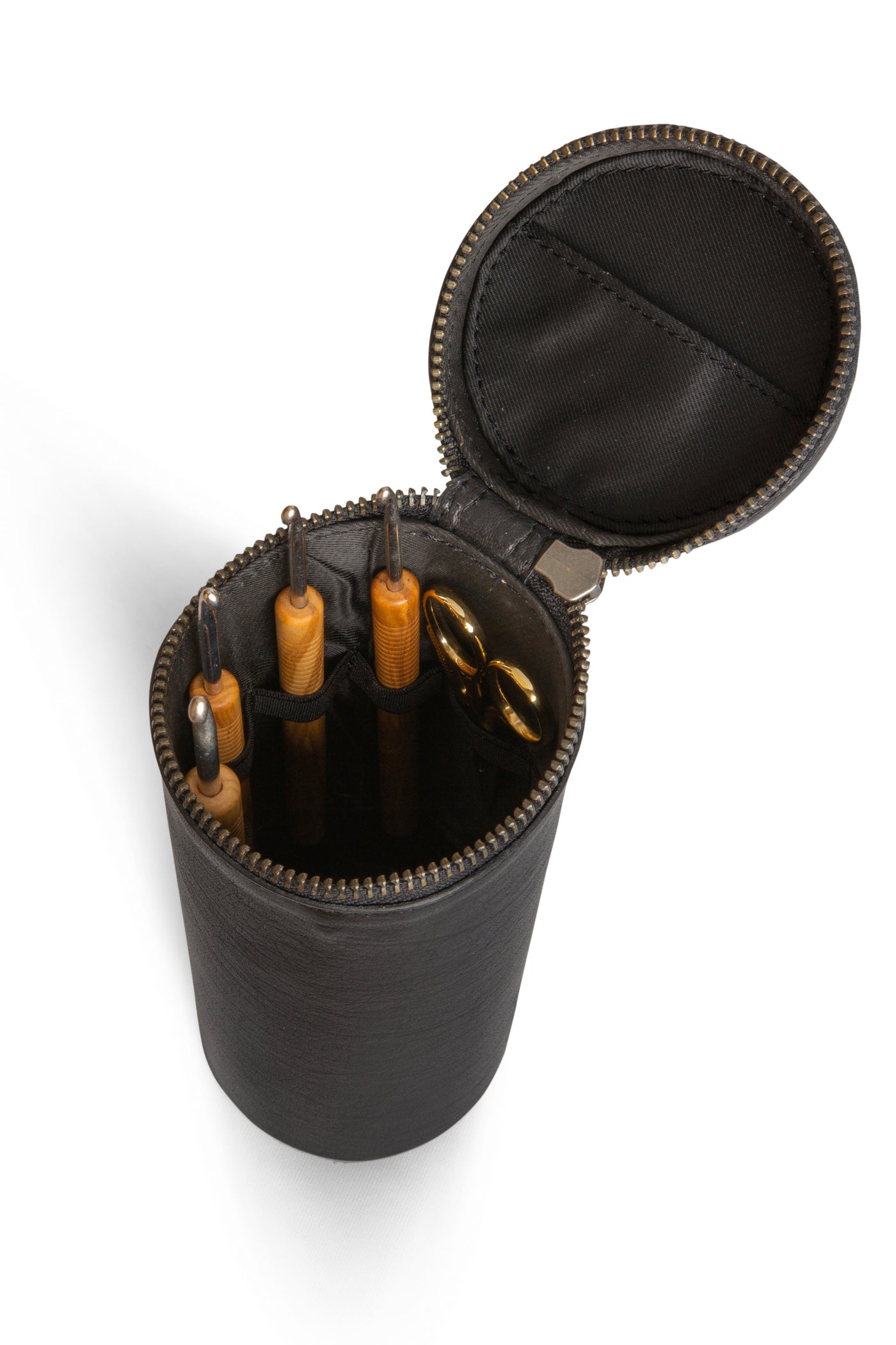 muud Holly Canister Needle Storage Black
