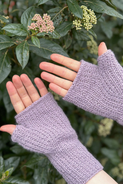 muud Seed Gloves Pattern Pattern